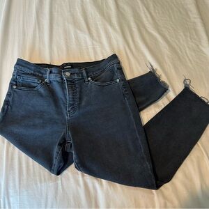 Express Black Raw Hem Skinny Jeans size 12 Short